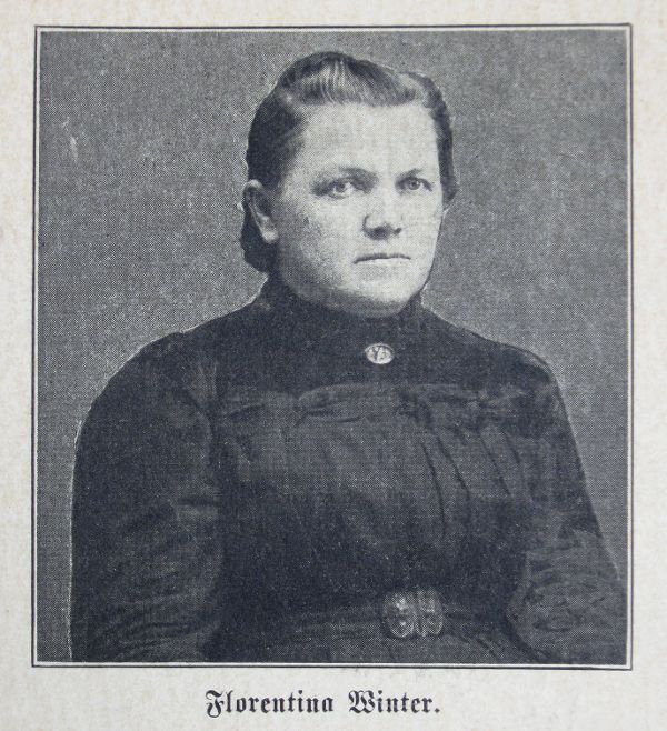 portrait of Wilhelmine Florentine (Fiegenbaum) Winter on her memorial card in 1919